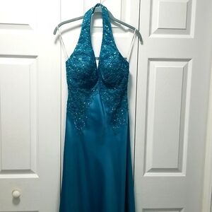 Xscape V- Neck Halter Formal Gown Teal Green Size 4 Embroidered Top and Tail